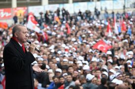 Cumharbaşkanı Erdoğan, Kılıçdaroğlu’nu topa tuttu