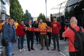 Galatasaray’a Malatya’da coşkulu karşılama
