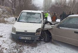 Malatya’da kar beraberinde kazaları getirdi